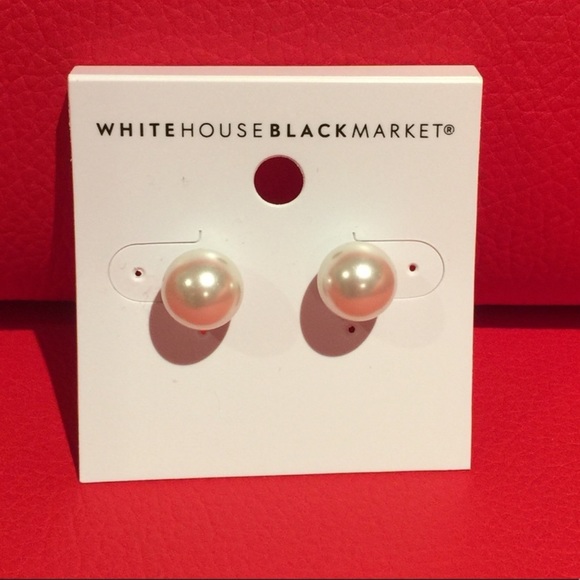 White Pearl earrings - Picture 3 of 4